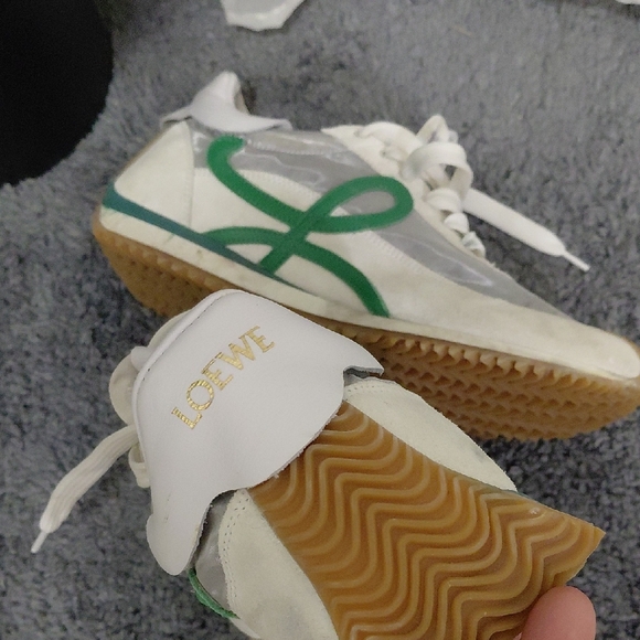 Loewe Shoes - Loewe White and Green Leather Sneakers